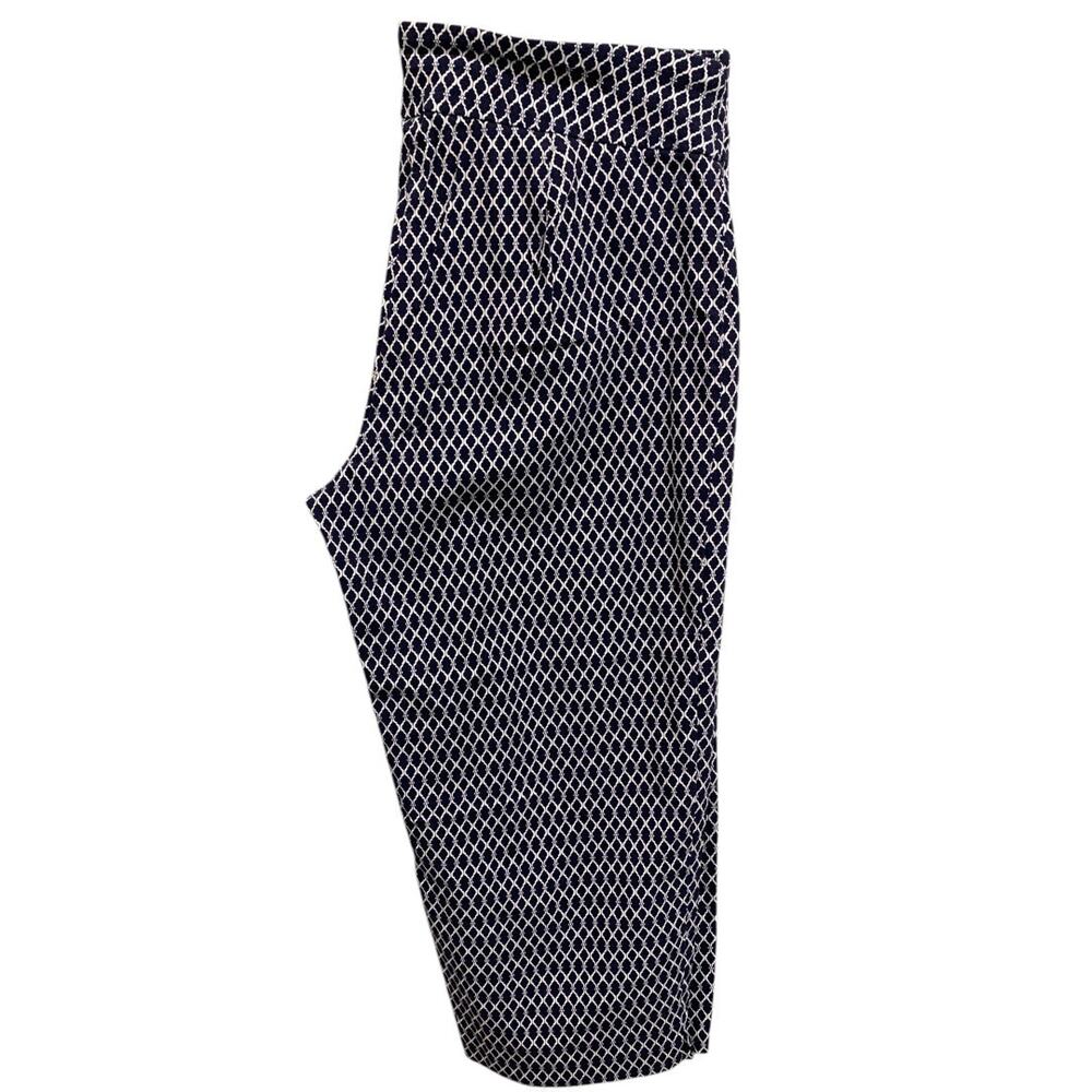 Size 14 Avenue Womens Capri Pull On Pants Stretch Navy White Pattern‎